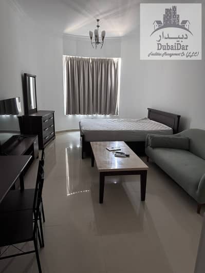 Studio for Rent in Business Bay, Dubai - 1. jpg