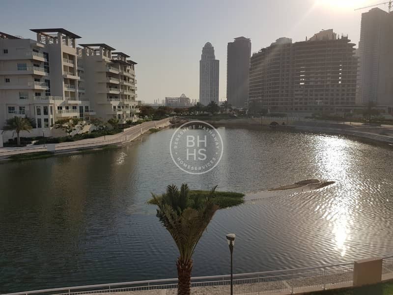 Full Lake View four bedroom townhouse Full Lake View four bedroom townhouse