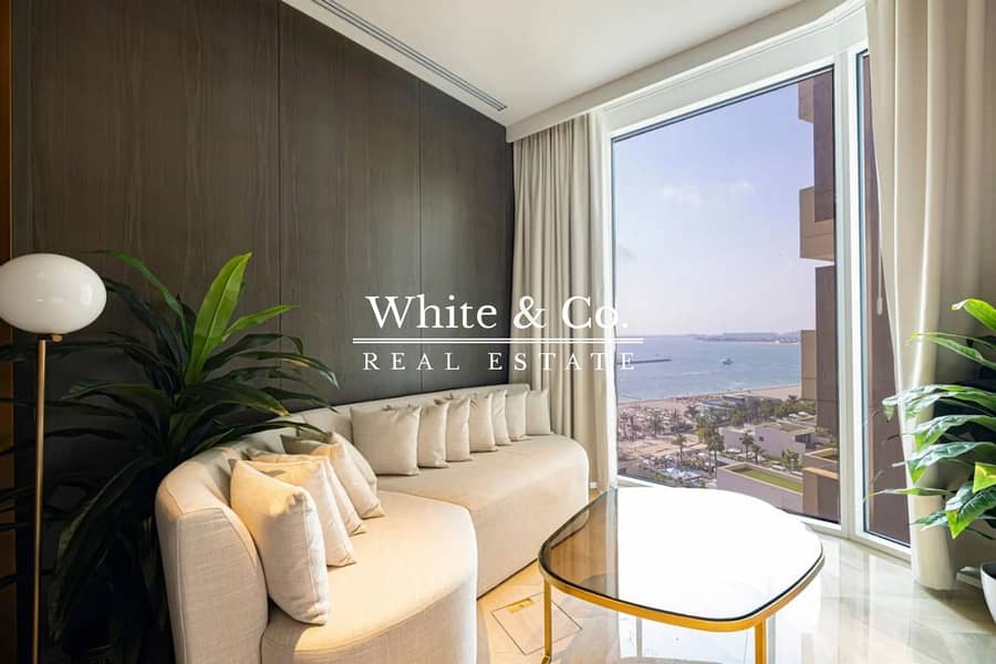 Serviced |Beachfront Apartment |Sea View