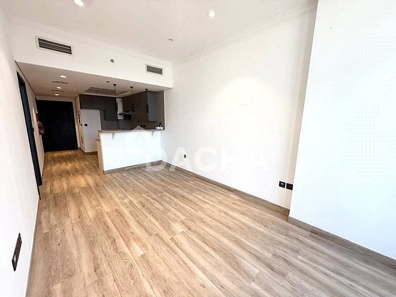 位于朱美拉环形村(JVC)，JVC第13区，澈玛大道公寓 1 卧室的公寓 900000 AED - 12100433
