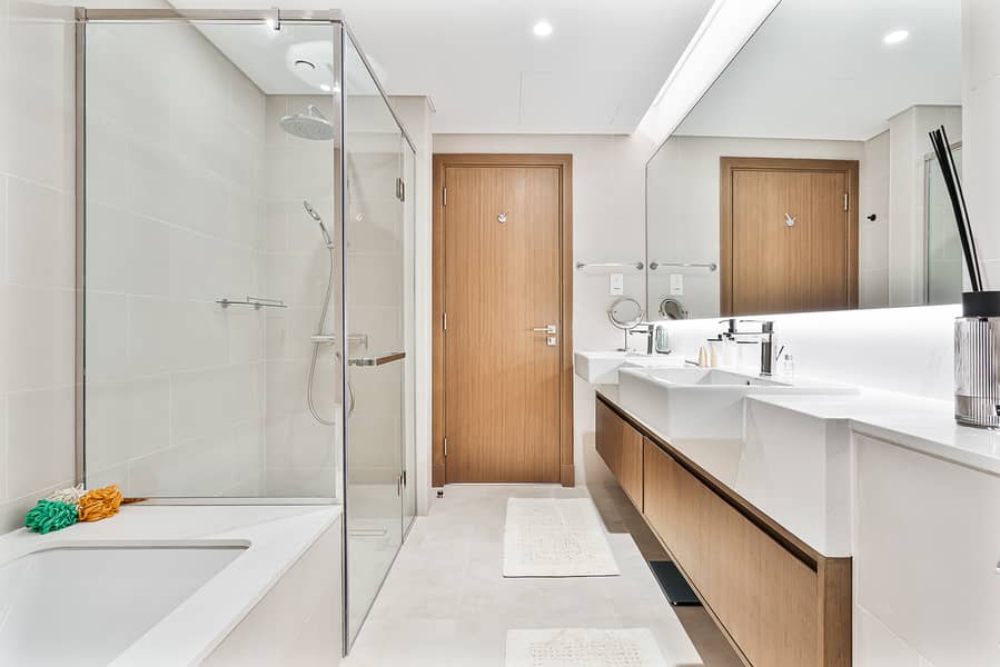 11 Full Bathroom (4). jpeg