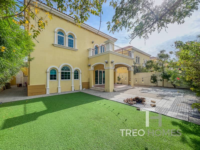 位于朱美拉公园社区，Legacy 3 卧室的别墅 330000 AED - 12100859
