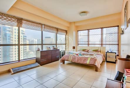 Huge 2 BR Corner Apt with Fabulous Marina View Huge 2 BR Corner Apt with Fabulous Marina View