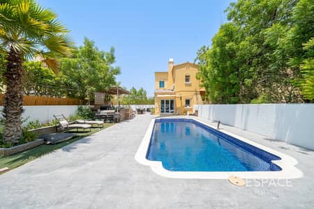 3 Bedroom Villa for Sale in Arabian Ranches, Dubai - Private Pool | Upgraded and Extended | Massive plot