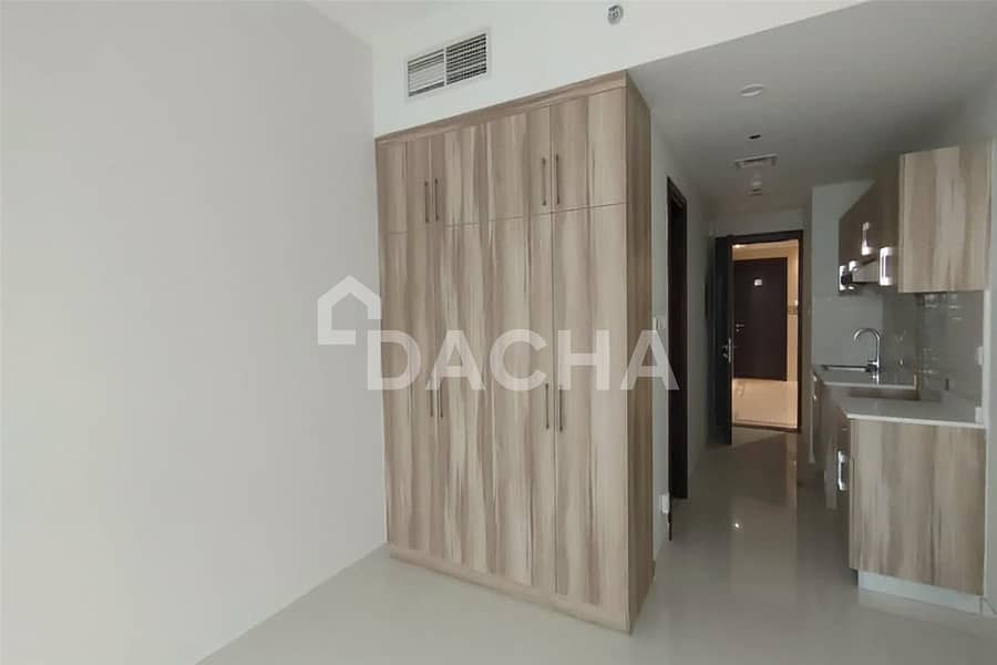 Vacant | Modern Unit with Balcony | Canal Views Vacant | Modern Unit with Balcony | Canal Views
