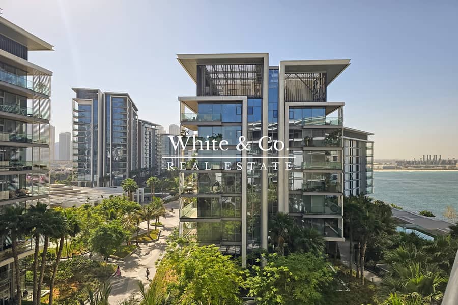 Stunning Garden and Sea View | Vacant Now