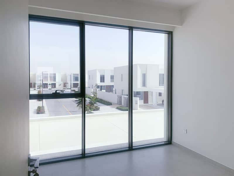 8 Brand_New___Park_View___3BR__Maids-20. jpg