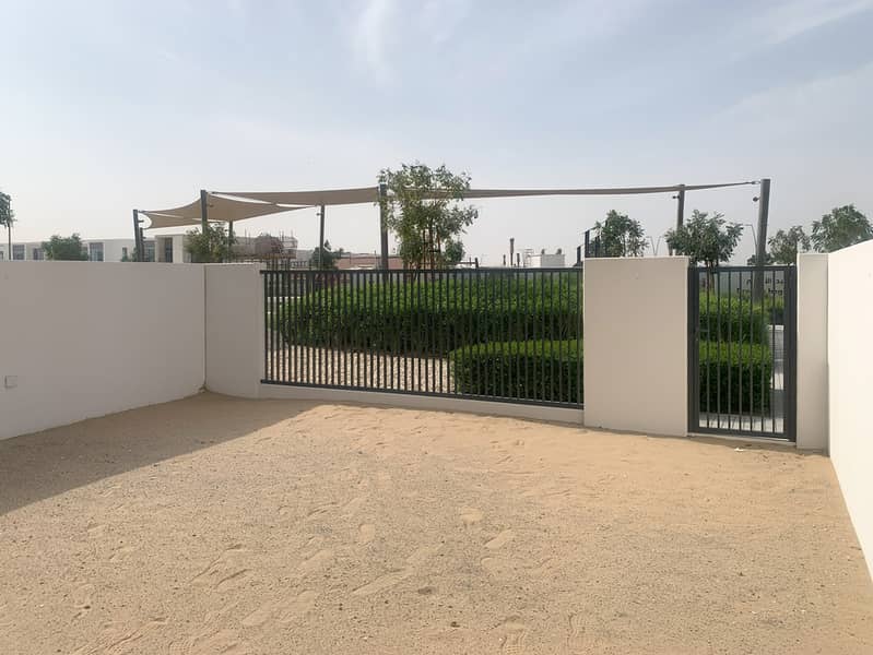 18 Brand_New___Park_View___3BR__Maids-6. jpg