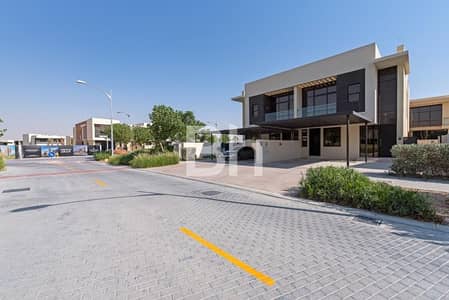 3 Bedroom Villa for Rent in DAMAC Hills, Dubai - Spacious THK | 3BR + Maid | Prime Flora Location