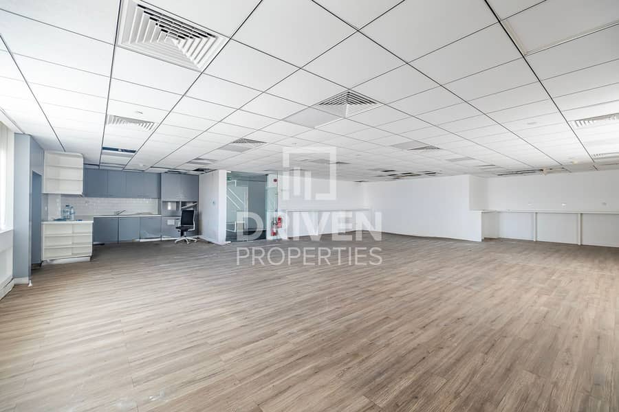 Full floor Office | Well-managed | More Options