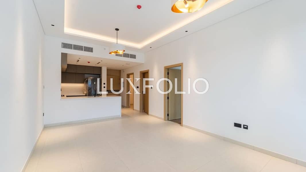 位于朱美拉环形村(JVC)，JVC第11区，H Three By Aurora 1 卧室的公寓 110000 AED - 12104244