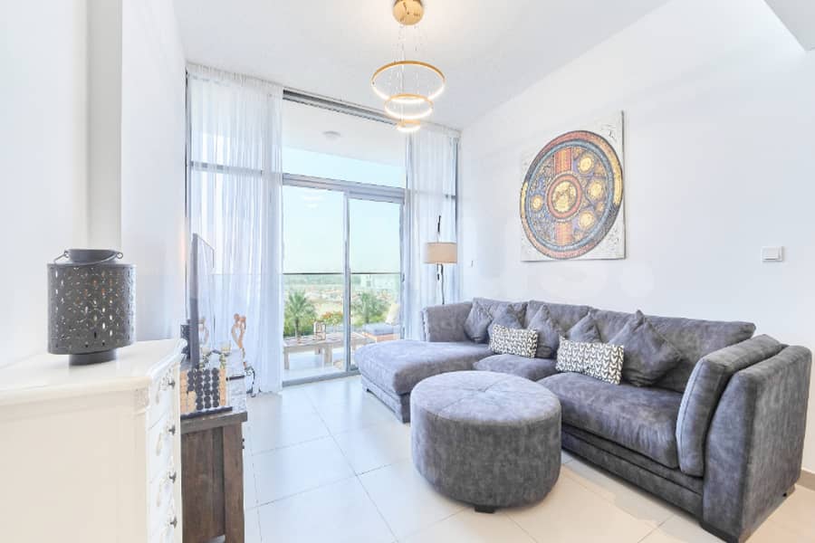 Fully Furnished | Mid Floor | Vacant