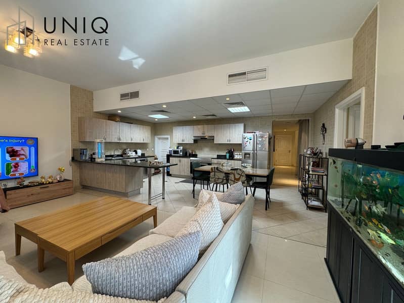9 Dining Area 3. jpeg