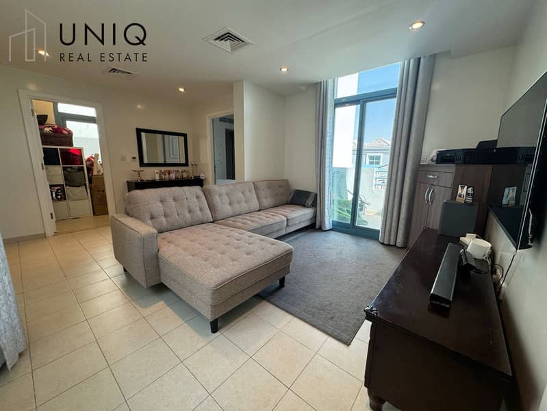 17 Living Area 11. jpeg