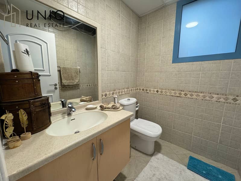 34 Bathroom 1. jpeg