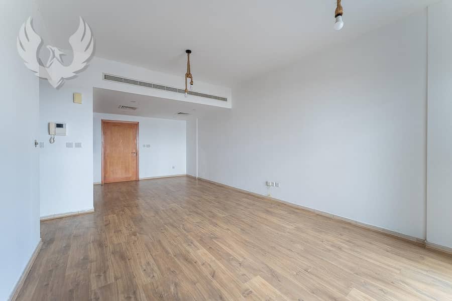 Spacious Layout | Large Terrace | Vacant