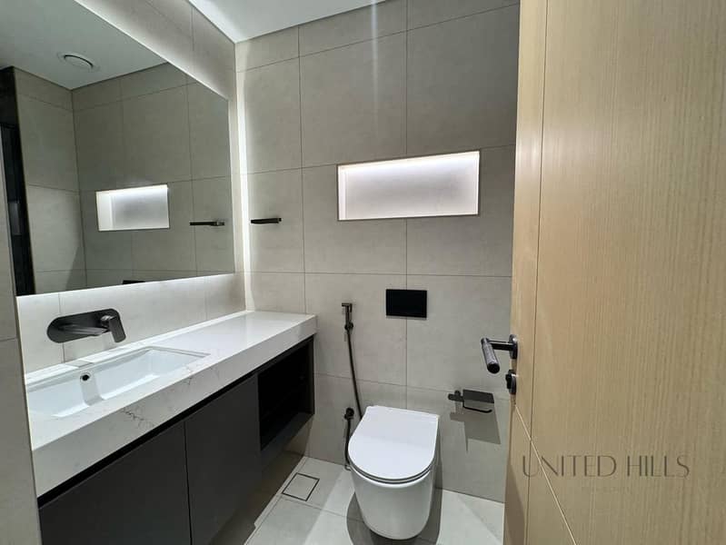 Brand New Studio | Ready to Move | Pool View - Image 11