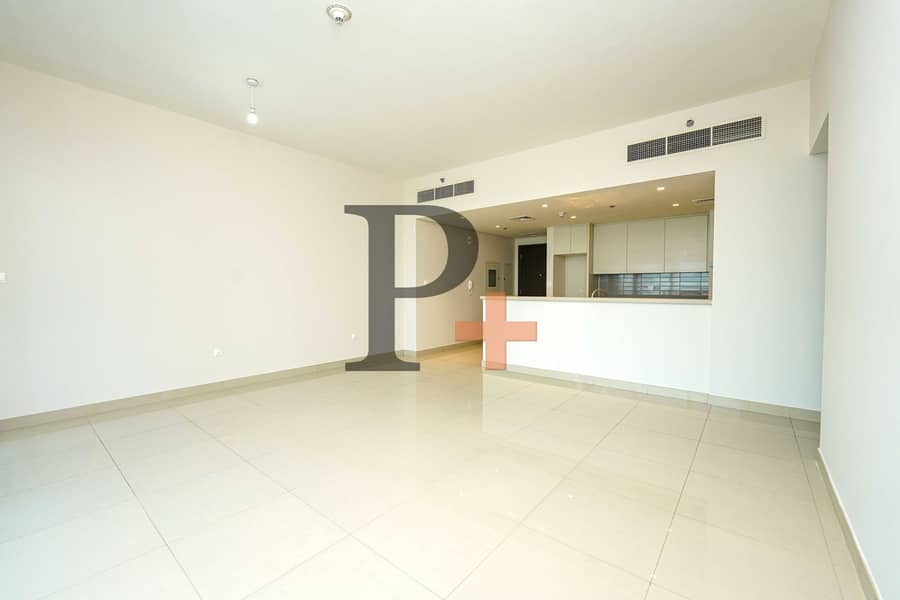 Well Maintained | Vacant | Mid floor Well Maintained | Vacant | Mid floor