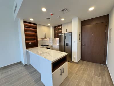 2 Bedroom Apartment for Rent in Town Square, Dubai - Open View | Island Kitchen | July End
