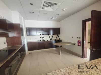 3 Bedroom Flat for Rent in Palm Jumeirah, Dubai - Well Maintained | Low Foor| Open Plan