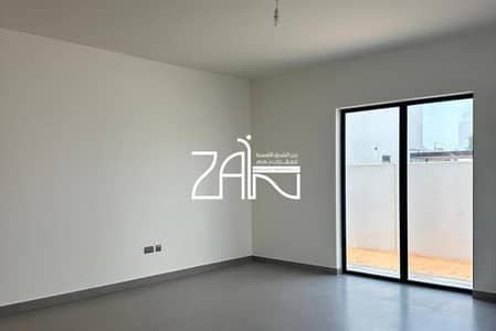 4 Bedroom Villa for Sale in Yas Island, Abu Dhabi - 4BR Single Row End Unit Ready to Move Invest Now
