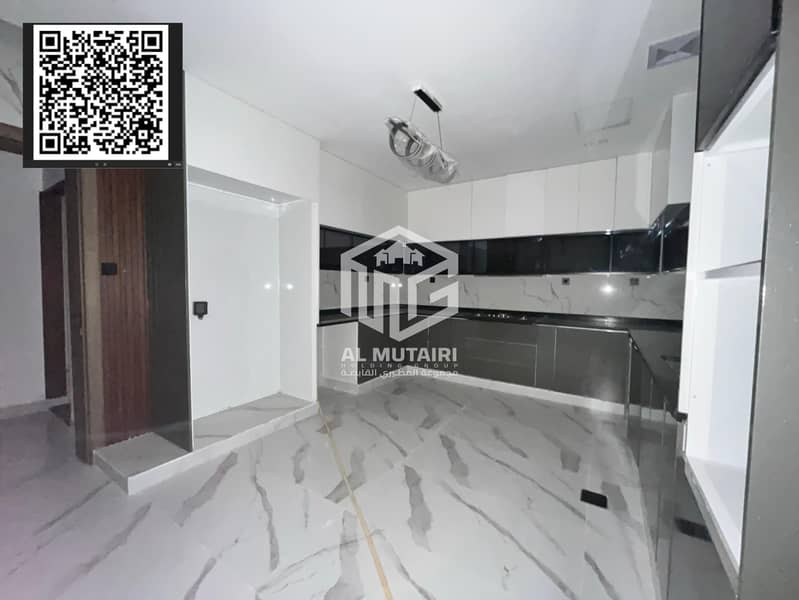 14 098aed78-c6a0-427d-b28a-59dc41c53cc7. jpg
