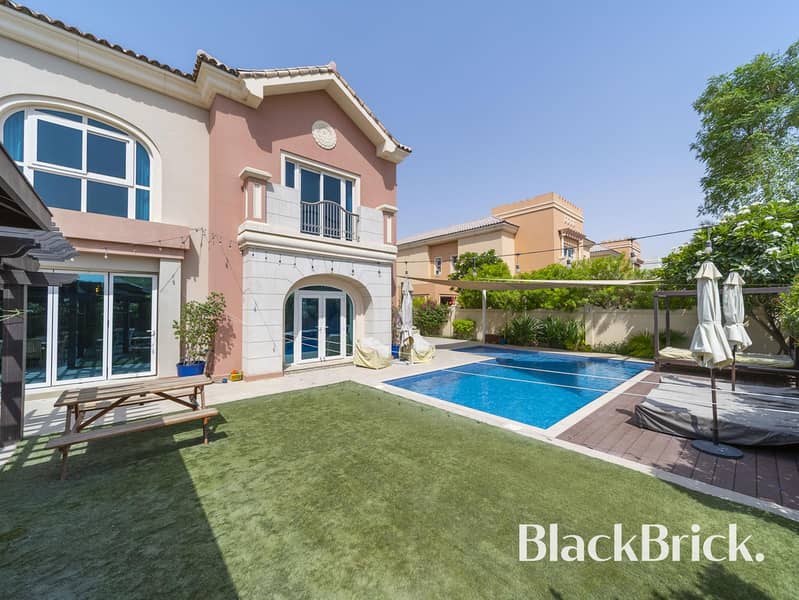 Exquisite Villa | Private Pool | Upgraded