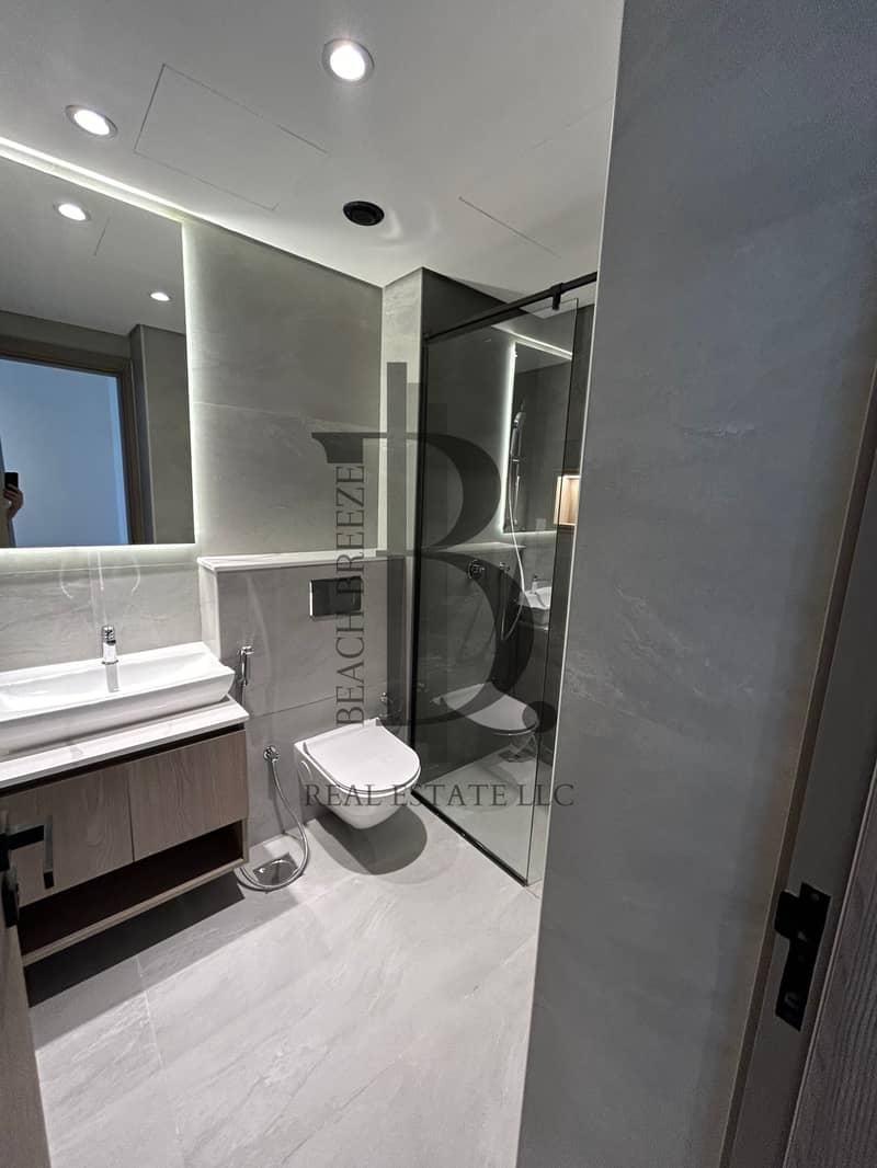 7 bathroom bedroom 1. jpg