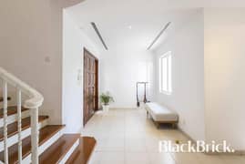 Vacant Now | Single Row | Lovely Community