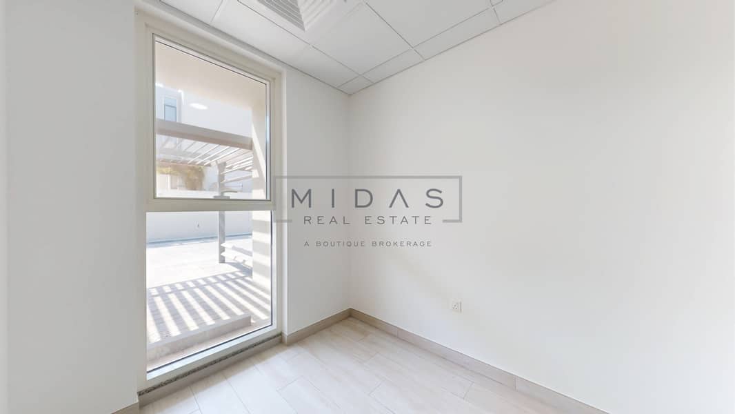 7 MIDAS-REAL-ESTATE-Royal-Park-South--07022025_091708. jpg