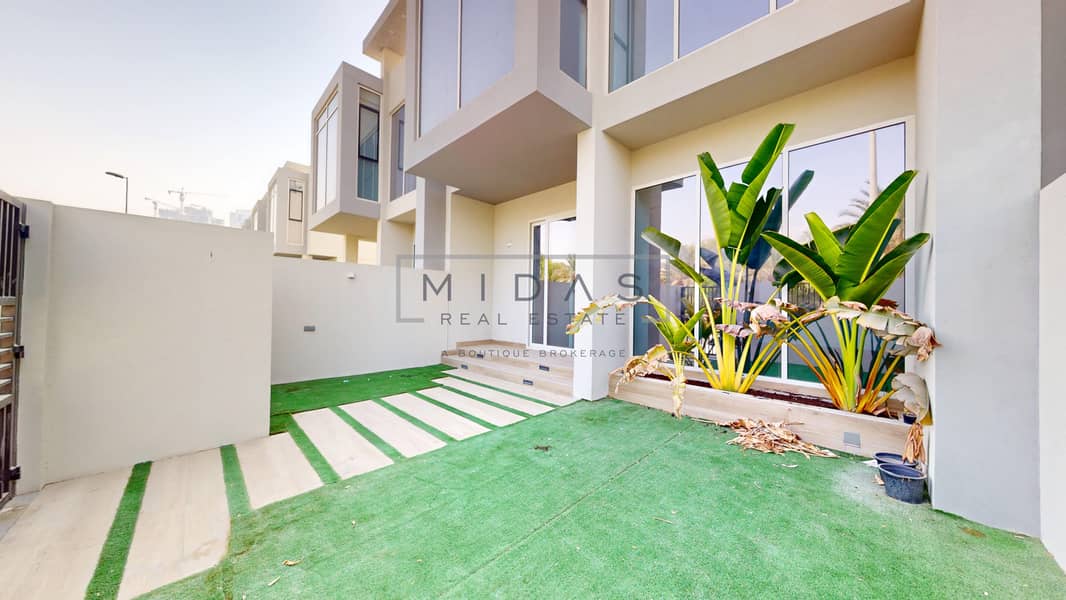 10 MIDAS-REAL-ESTATE-Royal-Park-South--07022025_094515. jpg