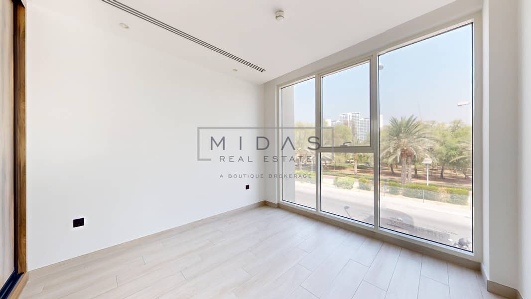 13 MIDAS-REAL-ESTATE-Royal-Park-South--07022025_095524. jpg