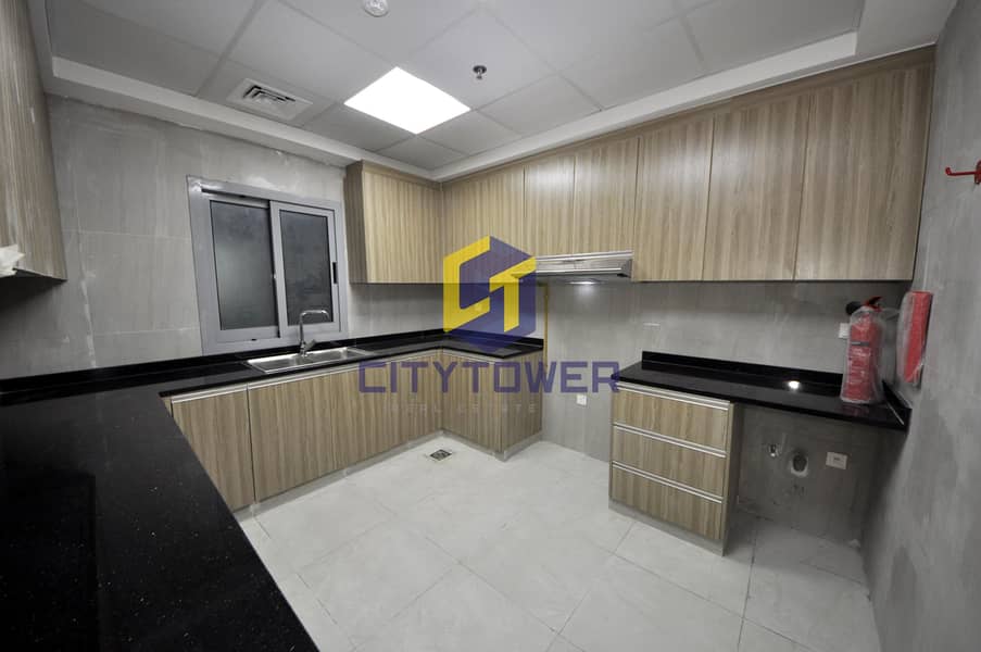6 kitchen. jpg