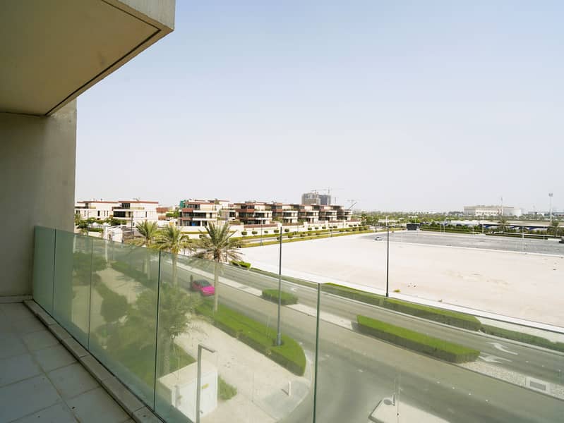 Brand New Luxurious 2BR Vacant with Beach Access