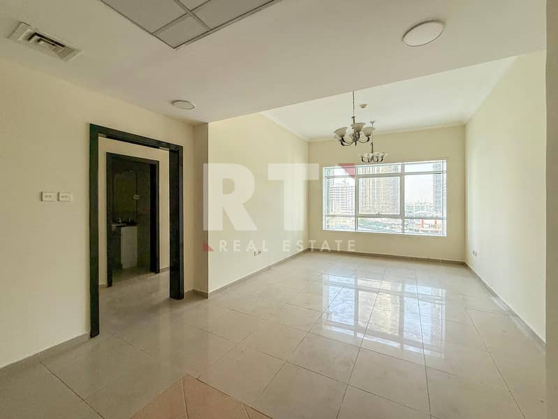 Lake Views | Vacant | Prime location