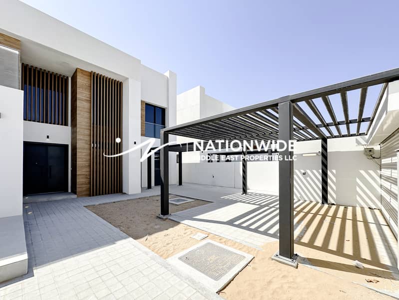 Vacant | Stunning 4BR Villa | Perfect Location