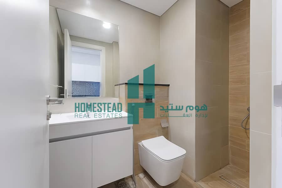 12 763030591-1066x800-Photoroom. png
