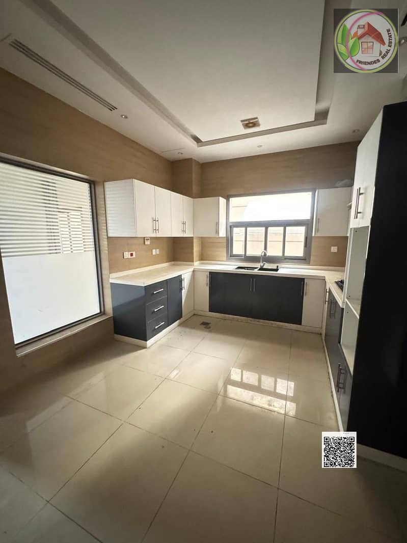 7 d6c8cdbd-b754-48bd-9439-9d3572f3e669. jpg