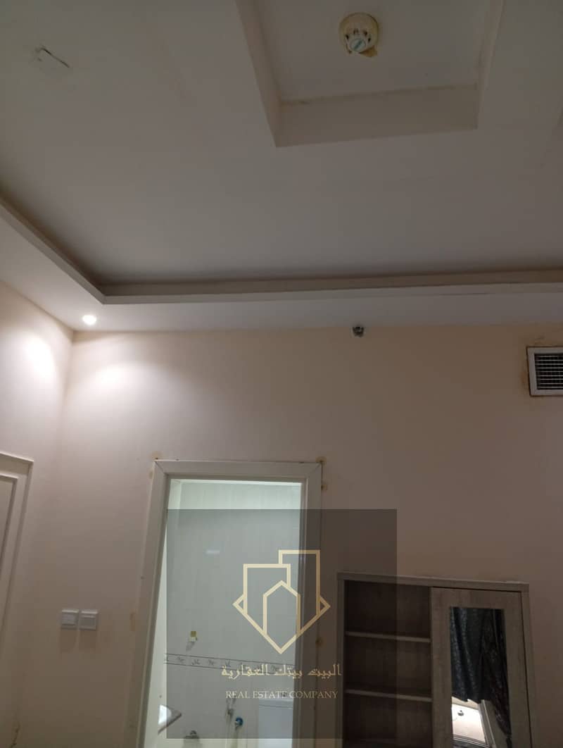 10 9de8130d-e3a6-41f3-bb0f-5e52622751cd. jpg