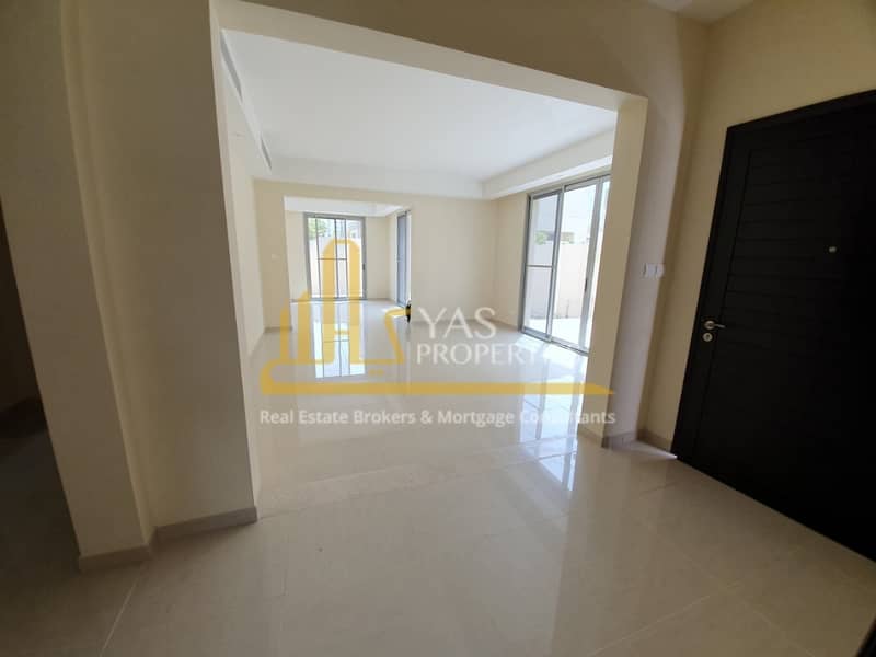 AED 135,000 | Secured and Gated family Community | 4 BR Villa