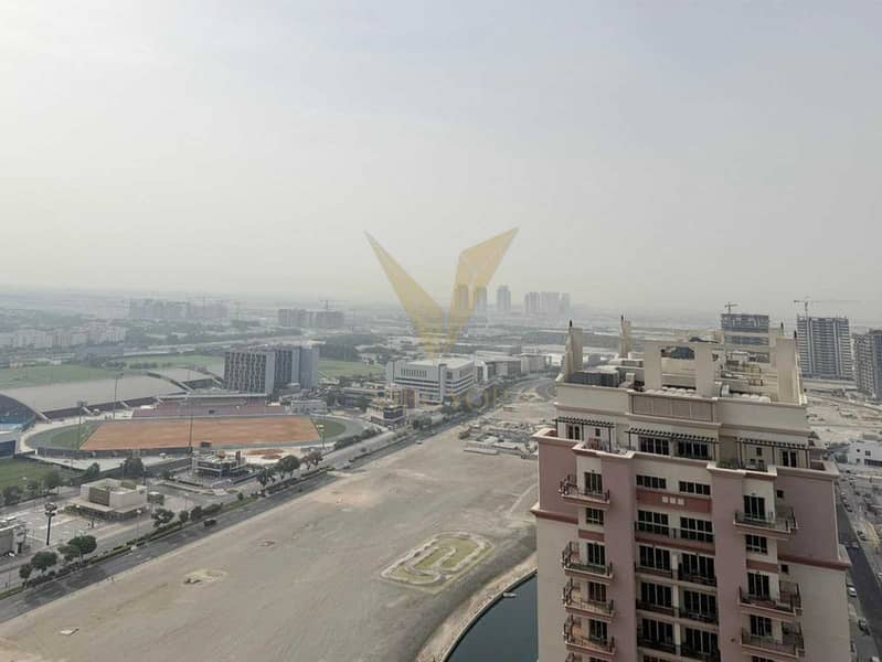 Upgraded-Furnished studio With Golf Course View