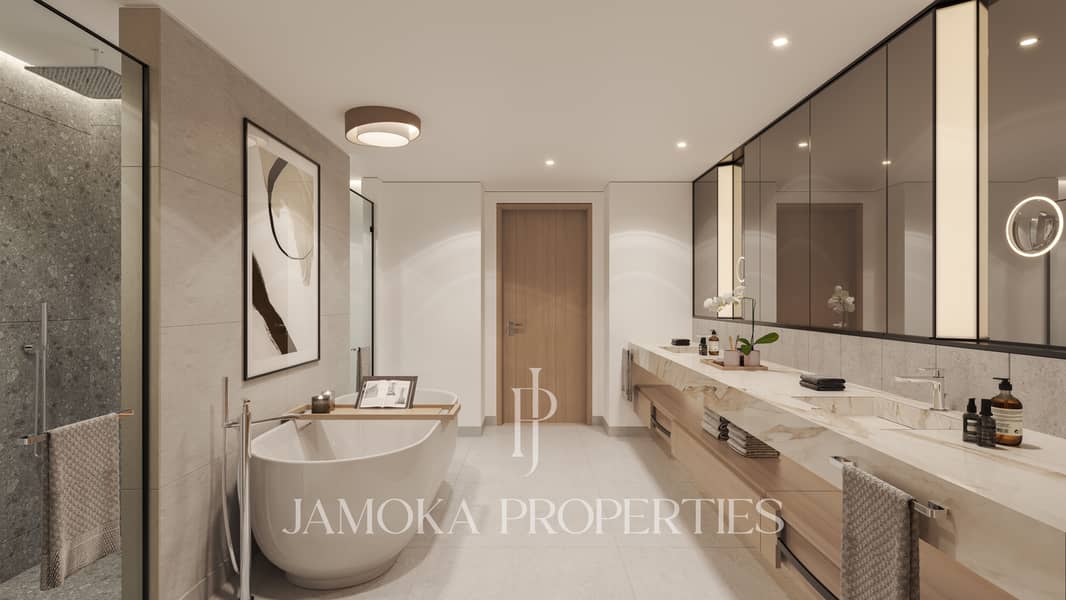 10 One River Point - Penthouse bathroom. jpg