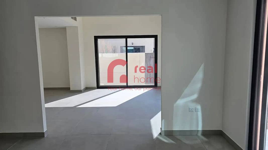 4 1740553534017. jpg