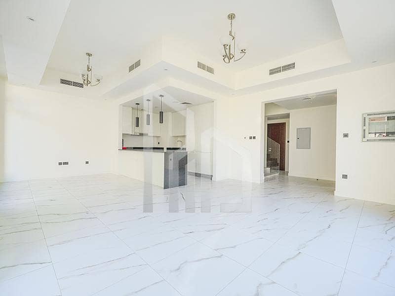 Corner Unit | Multiple Cheques | Ready to move in