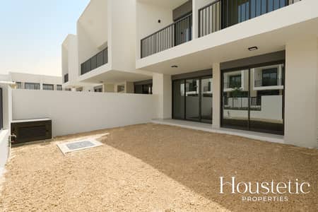 3 Bedroom Townhouse for Rent in Town Square, Dubai - Single Row | Close to Amenities | Quiet Location