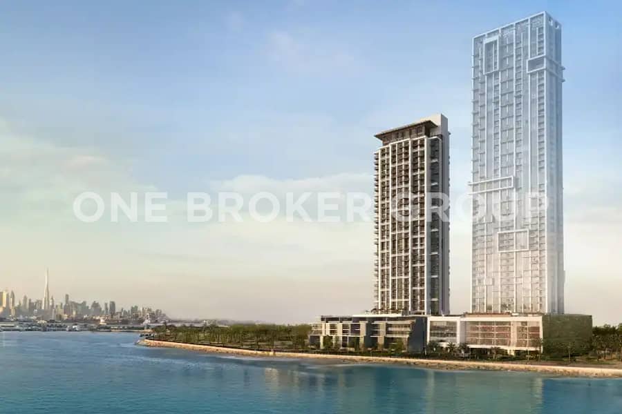 Waterfront Living | Sea View | Motivated Seller Waterfront Living | Sea View | Motivated Seller