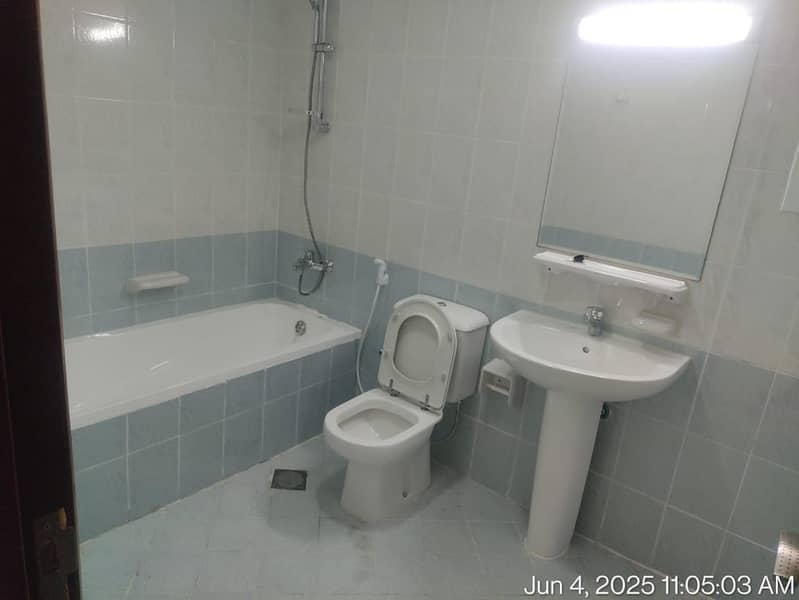 8 9aabd75c-ec90-4391-81bc-5efd0c986653. jpg