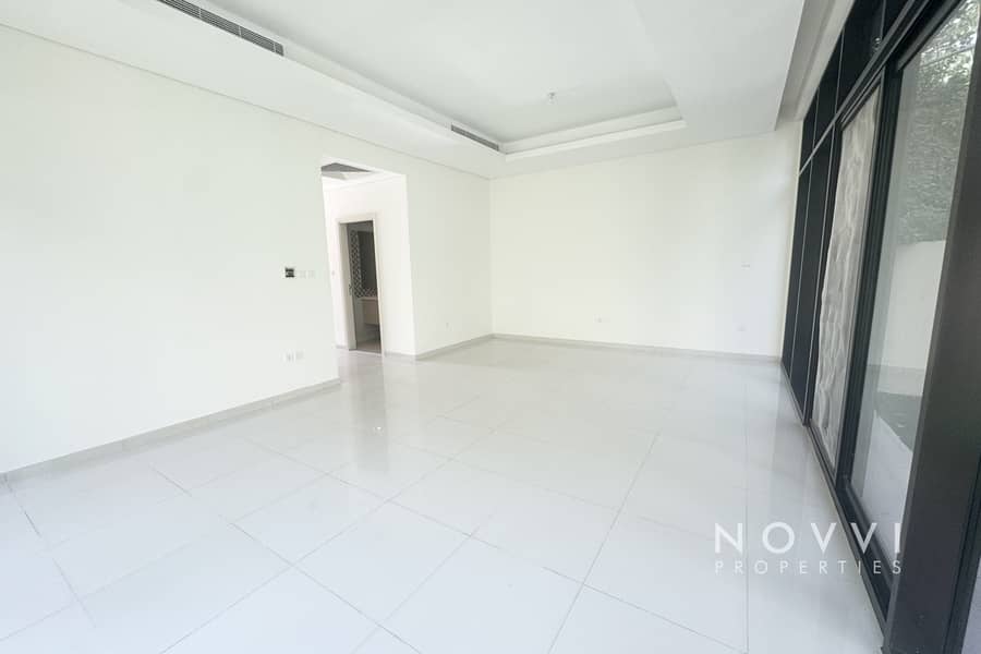 Corner Unit | Vacant | Near Park | Multiple units