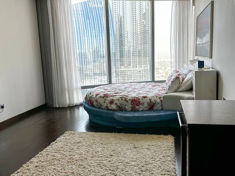 2 vacant_beautiful_view_burj_Khalifa_contact_now-0. jpg
