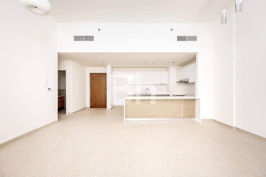 Low Floor | Well Maintained | Modern Finishing